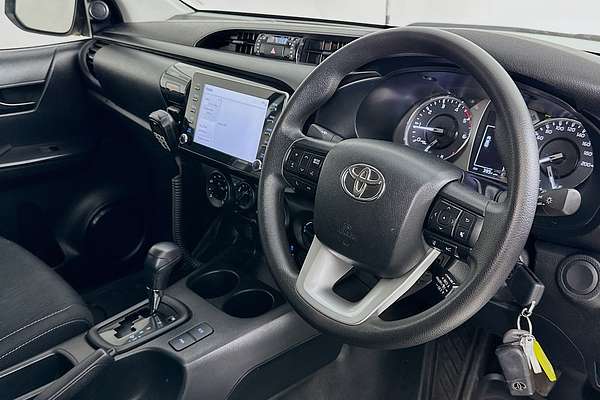 2023 Toyota HILUX SR (4x4) GUN126R 4X4