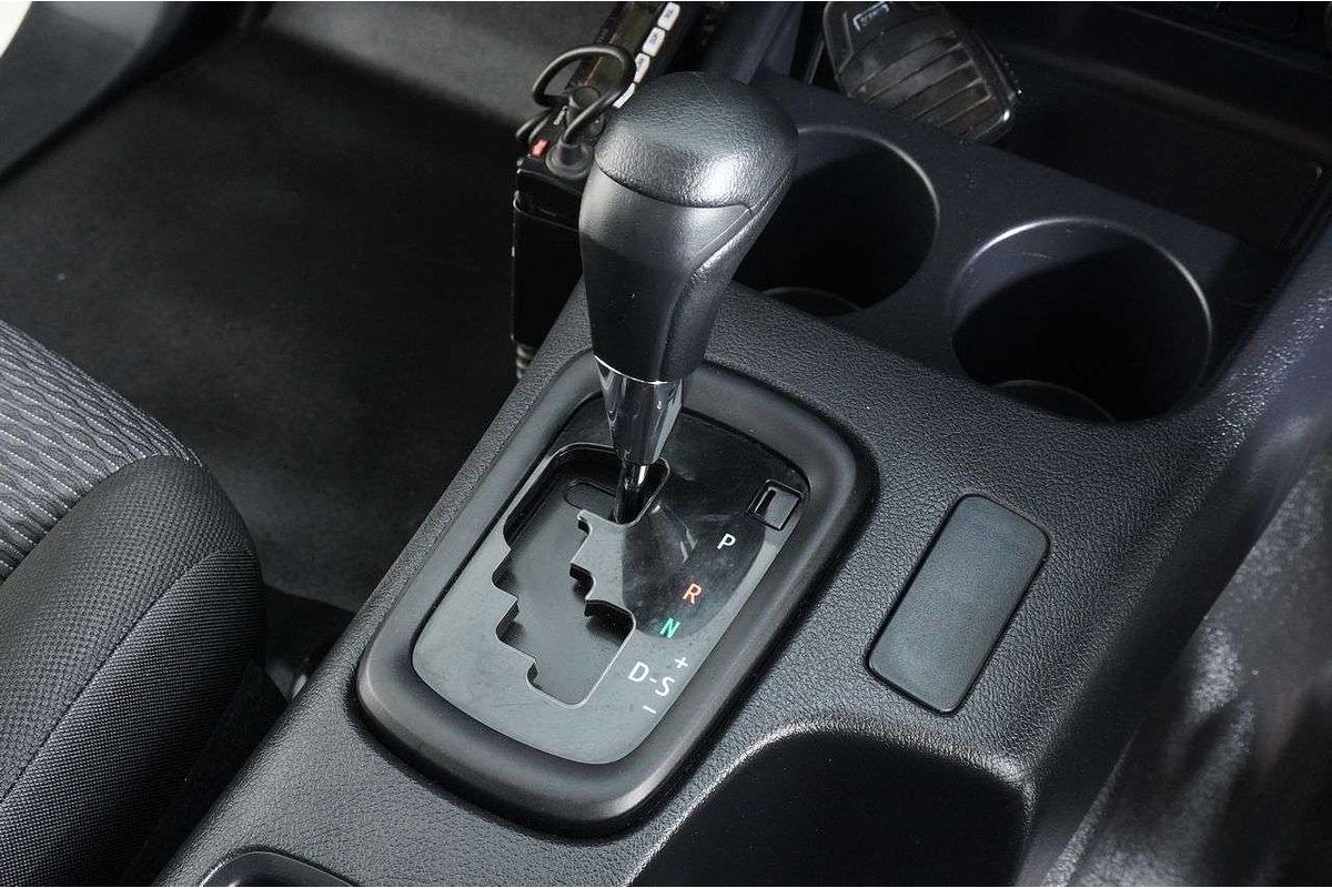 2021 Toyota HILUX WORKMATE (4x4) GUN125R FACELIFT 4X4