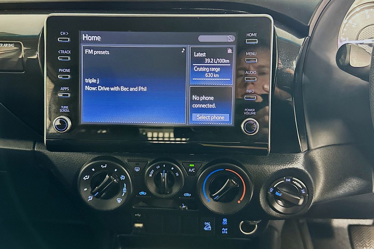 2021 Toyota HILUX SR (4x4) GUN126R 4X4