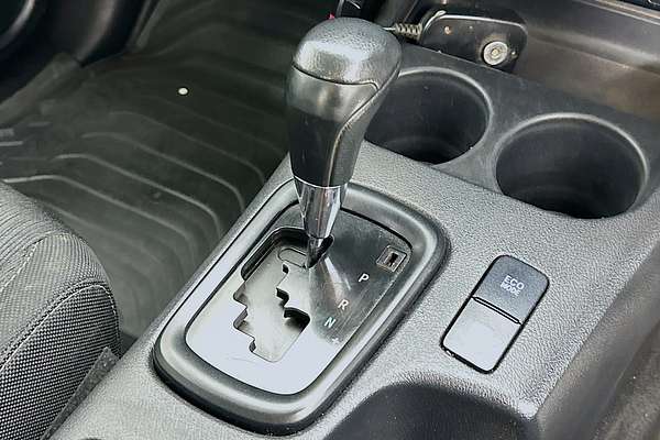 2020 Toyota HILUX SR (4x4) GUN126R MY19 UPGRADE 4X4