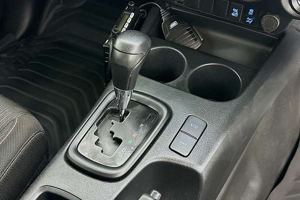 2021 Toyota HILUX SR (4x4) GUN126R FACELIFT 4X4