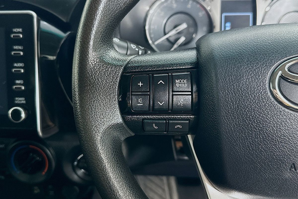 2021 Toyota HILUX SR (4x4) GUN126R FACELIFT