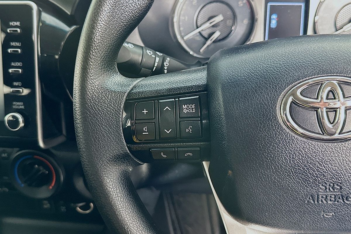 2021 Toyota HILUX SR (4x4) GUN126R 4X4