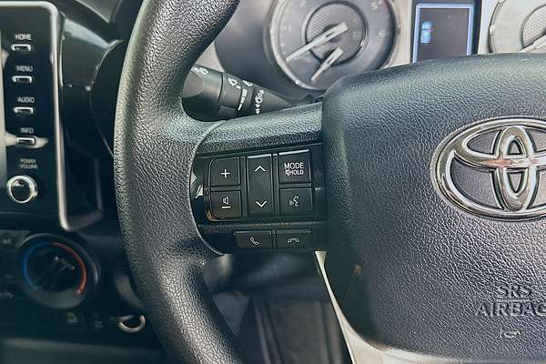 2021 Toyota HILUX SR (4x4) GUN126R 4X4