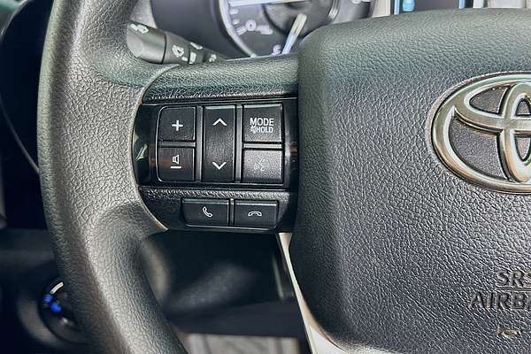 2022 Toyota HILUX SR (4x4) GUN126R 4X4