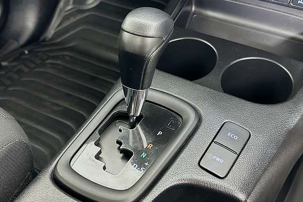 2024 Toyota HILUX SR (4x4) GUN126R 4X4