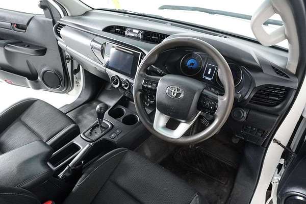 2020 Toyota HILUX SR (4x4) GUN126R MY19 UPGRADE 4X4