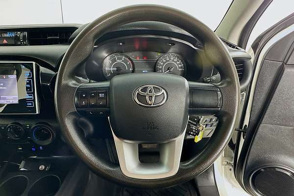2018 Toyota Hilux Workmate GUN125R 4X4