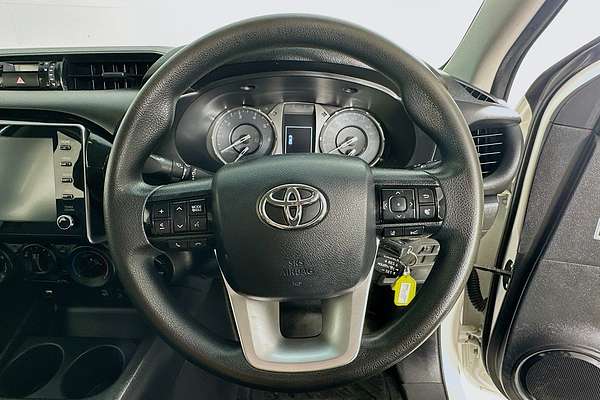 2021 Toyota HILUX SR (4x4) GUN126R 4X4