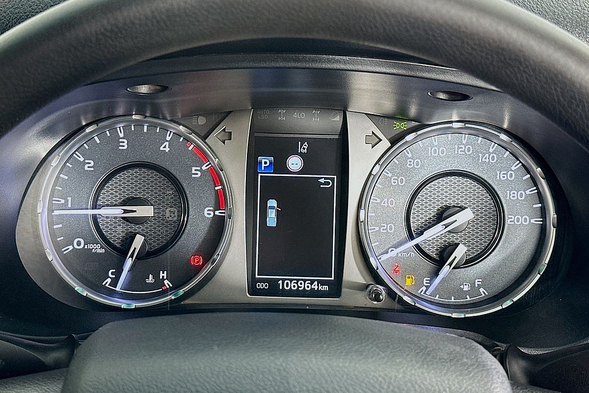2021 Toyota Hilux SR GUN126R 4X4
