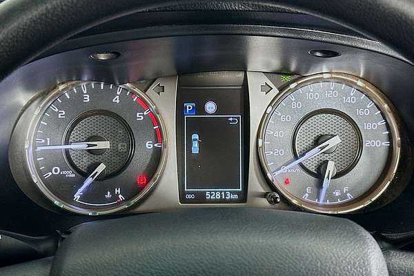 2021 Toyota Hilux SR (4x4) GUN126R FACELIFT 4X4