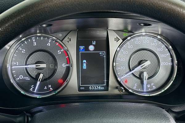 2020 Toyota HILUX SR (4x4) GUN126R FACELIFT 4X4