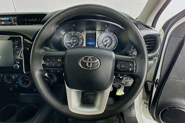2024 Toyota HILUX SR (4x4) GUN126R 4X4