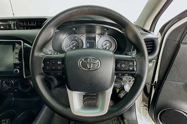 2023 Toyota HILUX SR (4x4) GUN126R 4X4