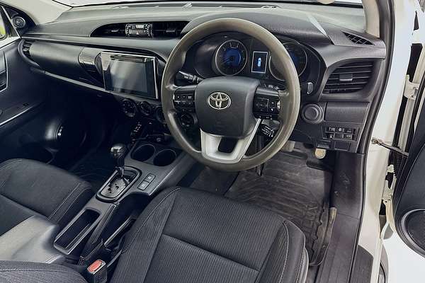 2020 Toyota HILUX SR (4x4) GUN126R MY19 UPGRADE 4X4