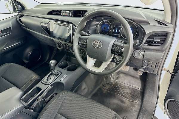 2020 Toyota HILUX SR (4x4) GUN126R MY19 UPGRADE 4X4