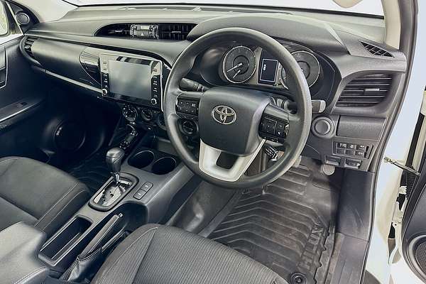 2024 Toyota HILUX SR (4x4) GUN126R 4X4