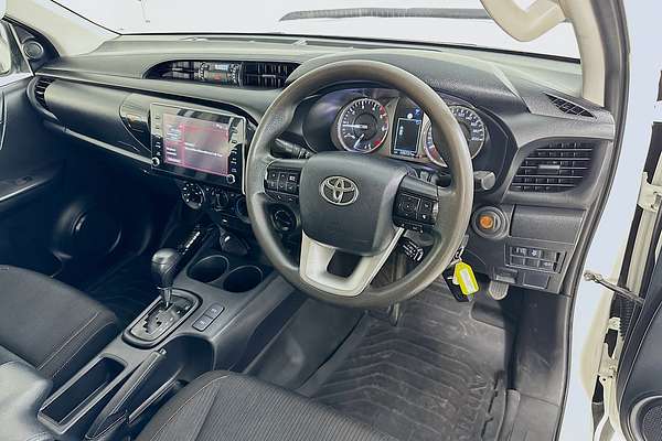 2021 Toyota HILUX SR (4x4) GUN126R FACELIFT 4X4