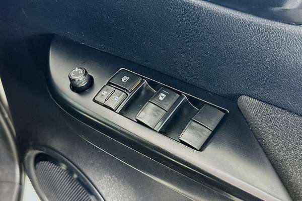 2019 Toyota HILUX SR (4x4) GUN126R MY19 UPGRADE 4X4