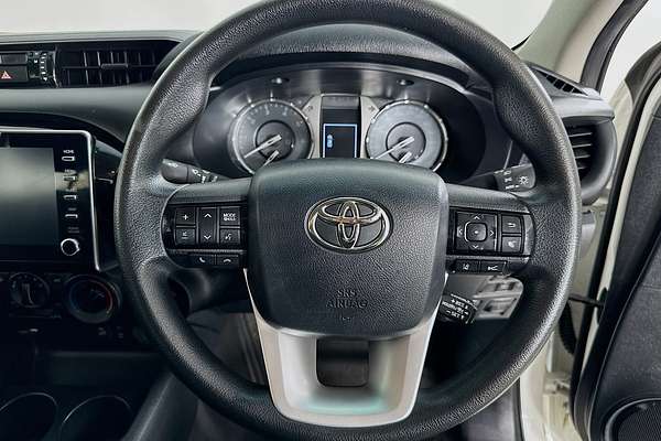 2021 Toyota HILUX SR (4x4) GUN126R FACELIFT 4X4