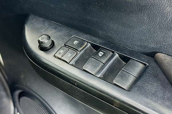2020 Toyota HILUX SR (4x4) GUN126R MY19 UPGRADE 4X4