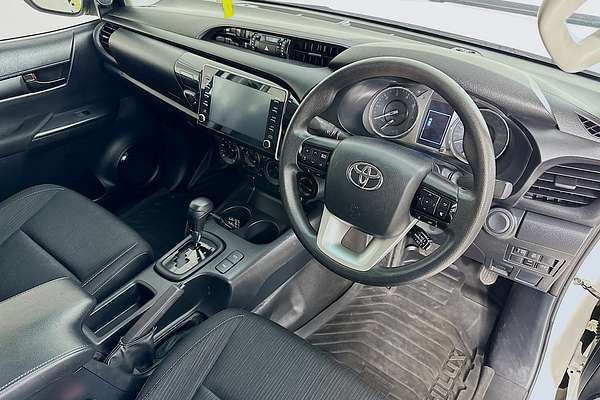 2023 Toyota HILUX SR (4x4) GUN126R 4X4