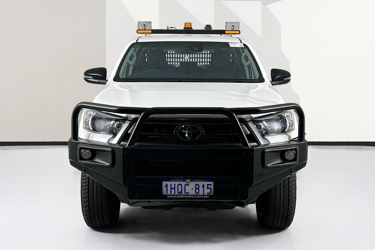 2022 Toyota HILUX SR (4x4) STEEL WHEELS GUN126R 4X4