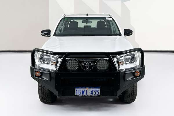 2019 Toyota HILUX SR (4x4) GUN126R MY19 4X4