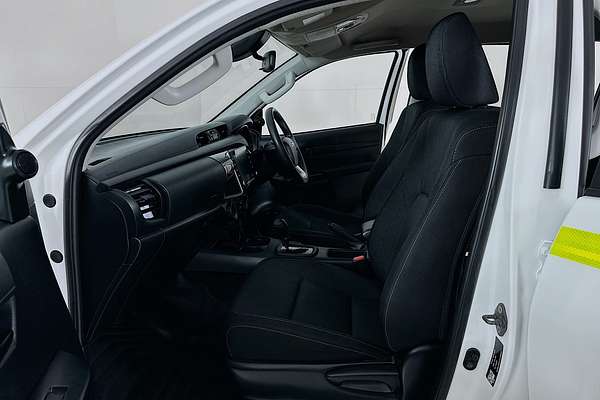 2022 Toyota HILUX SR (4x4) GUN126R 4X4