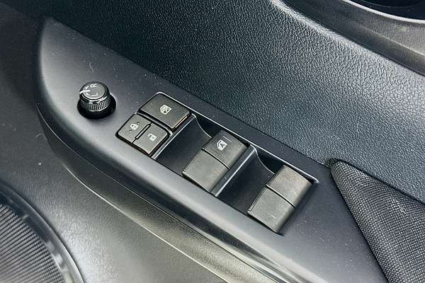 2023 Toyota HILUX SR (4x4) GUN126R 4X4