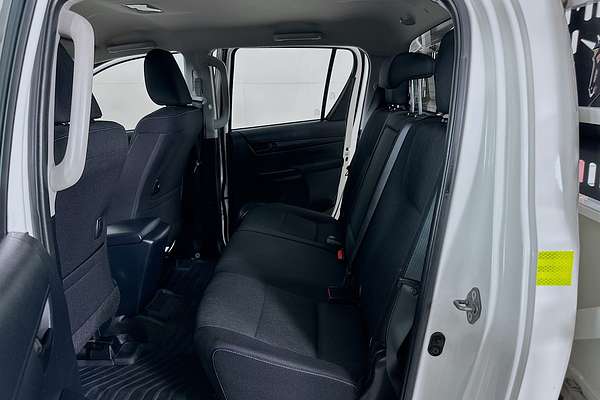 2022 Toyota HILUX SR (4x4) GUN126R 4X4