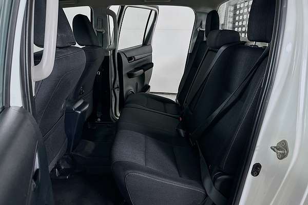 2022 Toyota HILUX SR (4x4) GUN126R 4X4