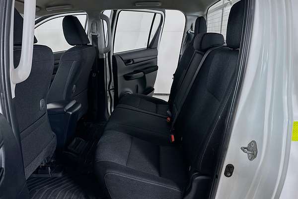 2020 Toyota HILUX SR (4x4) GUN126R MY19 UPGRADE 4X4