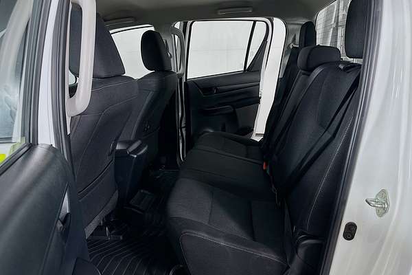 2024 Toyota HILUX SR (4x4) GUN126R 4X4