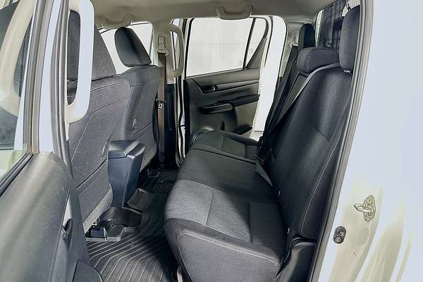 2023 Toyota HILUX SR (4x4) GUN126R 4X4