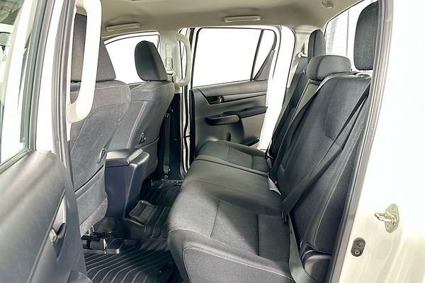 2022 Toyota HILUX SR (4x4) GUN126R 4X4
