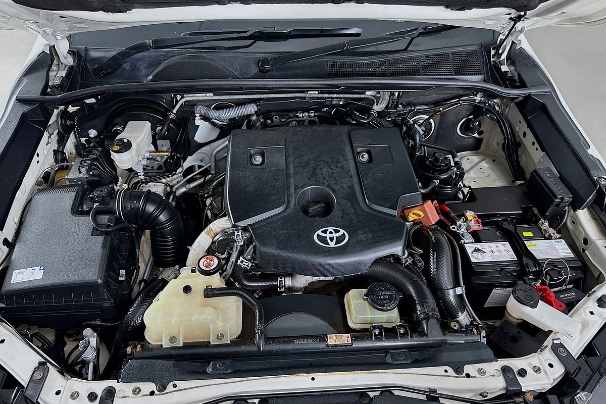 2021 Toyota HILUX SR (4x4) GUN126R FACELIFT