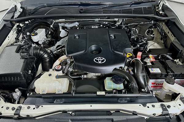 2021 Toyota HILUX SR (4x4) GUN126R 4X4