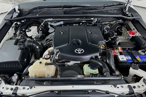 2022 Toyota HILUX SR (4x4) GUN126R 4X4