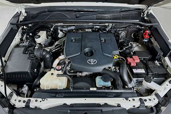 2024 Toyota HILUX SR (4x4) GUN126R 4X4