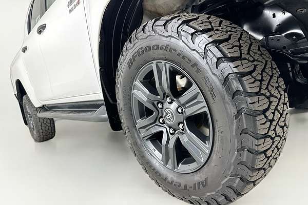 2021 Toyota HILUX SR (4x4) GUN126R FACELIFT 4X4