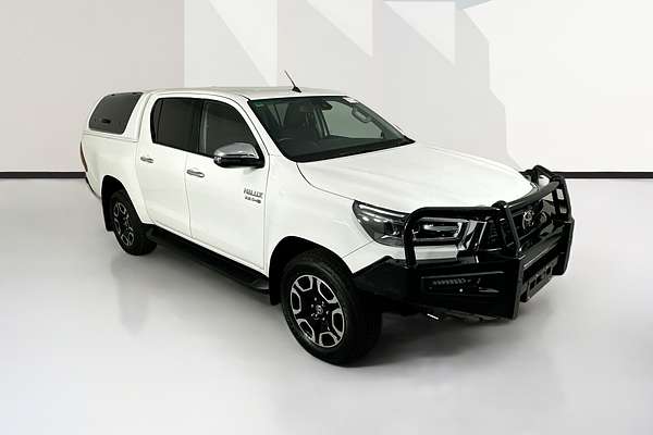2021 Toyota HILUX SR5 (4x4) GUN126R 4X4