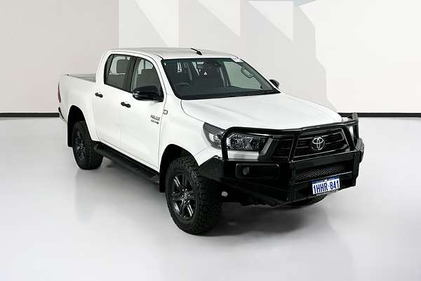2021 Toyota HILUX SR (4x4) GUN126R FACELIFT 4X4