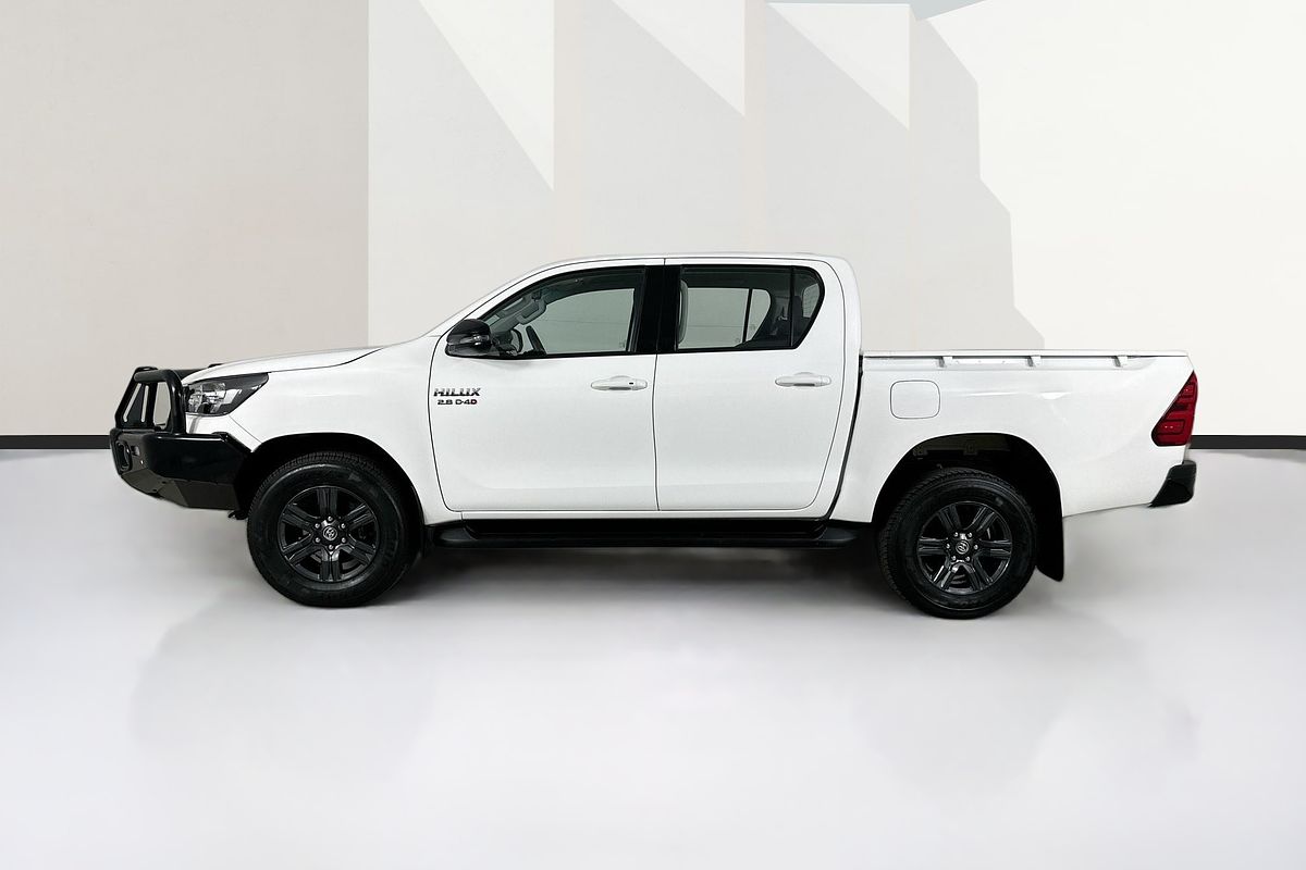 Vehicle photo 5