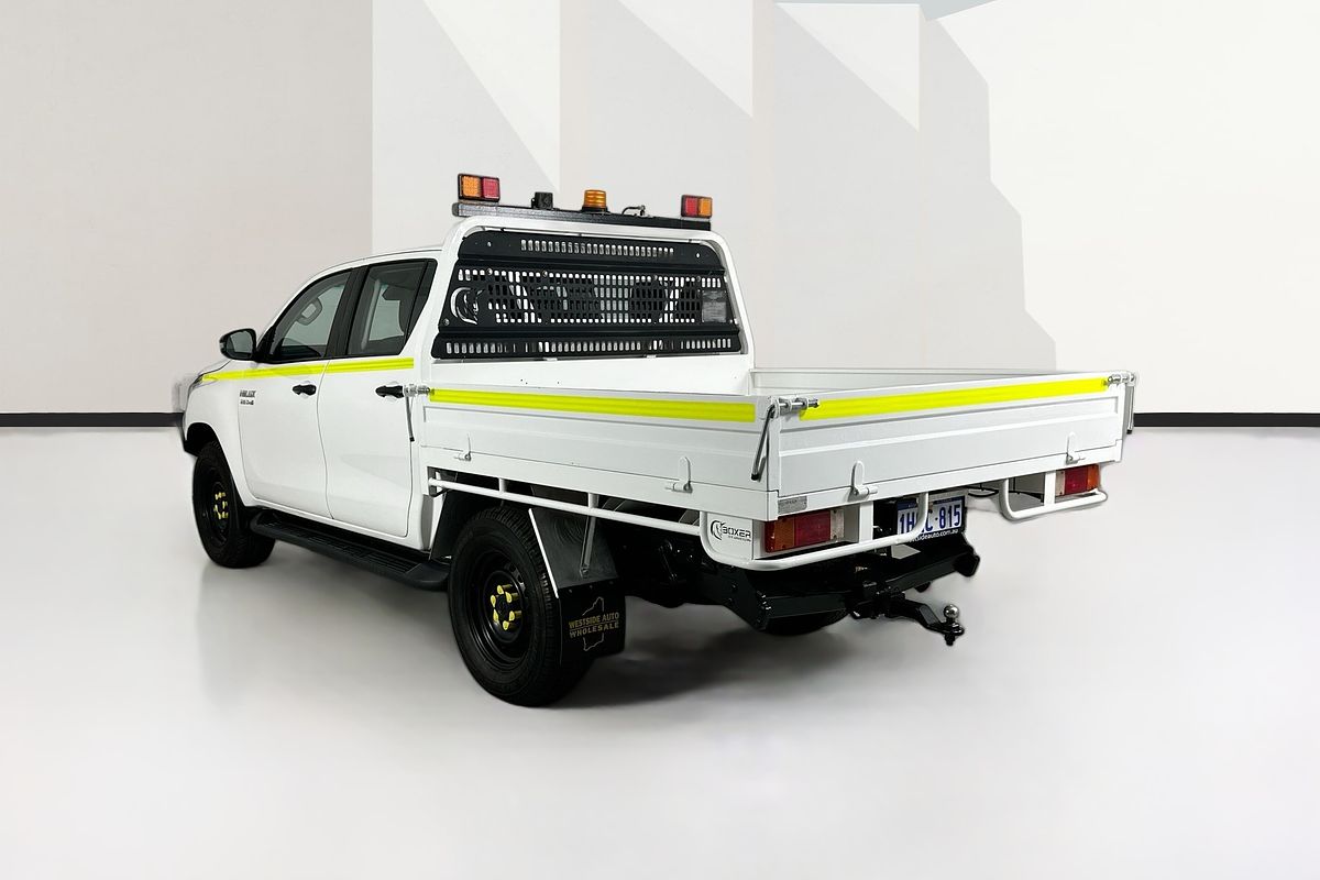 2022 Toyota HILUX SR (4x4) STEEL WHEELS GUN126R 4X4