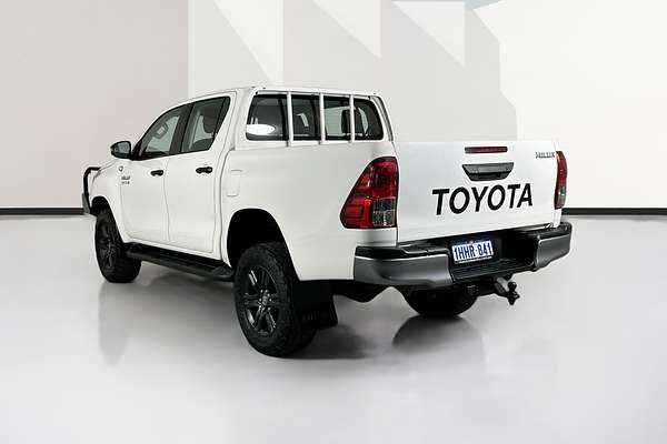 2021 Toyota HILUX SR (4x4) GUN126R FACELIFT 4X4