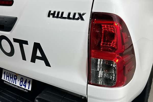 2021 Toyota HILUX SR (4x4) GUN126R FACELIFT 4X4