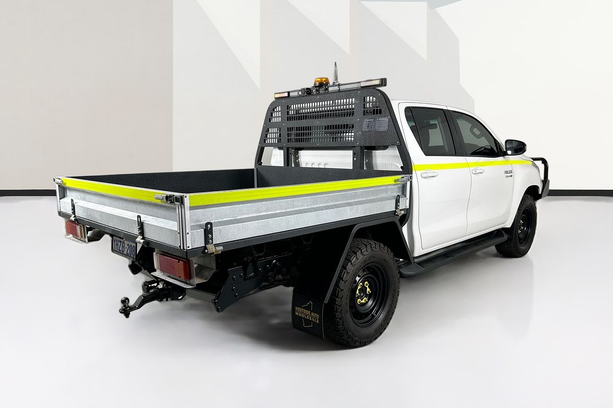 Vehicle photo 8