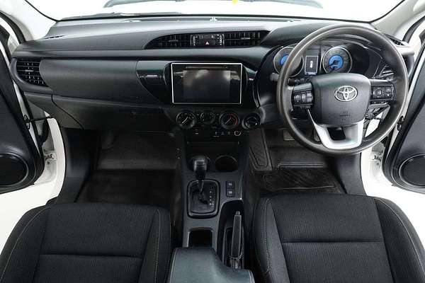 2020 Toyota HILUX SR (4x4) GUN126R MY19 UPGRADE 4X4
