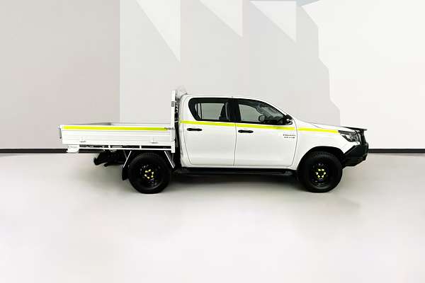 2022 Toyota HILUX SR (4x4) STEEL WHEELS GUN126R 4X4